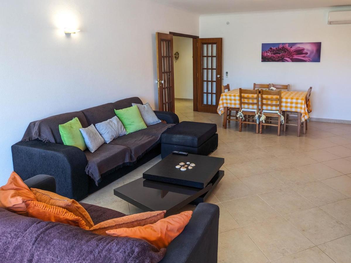 Two Bedroom Apartment - 110M2, Ac, Terrace, Wi-Fi لاغوس المظهر الخارجي الصورة