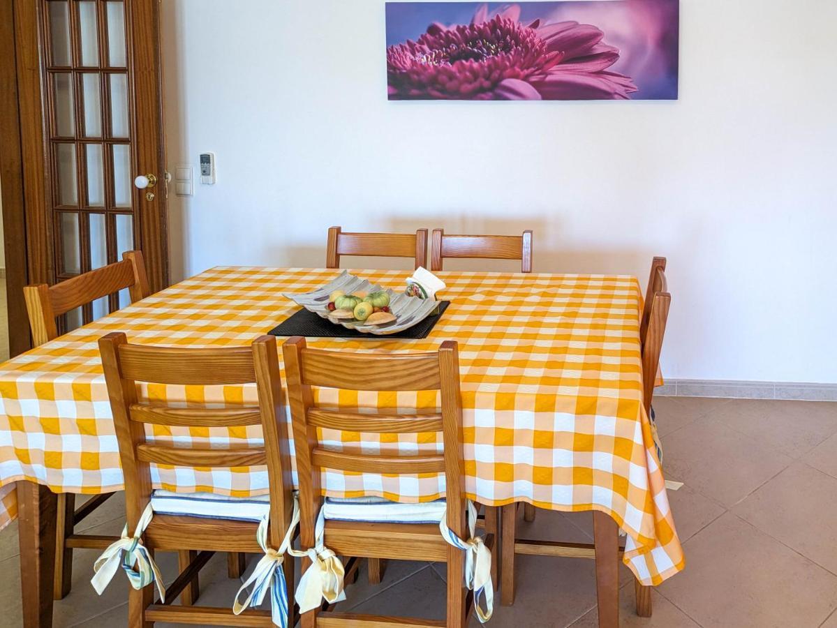 Two Bedroom Apartment - 110M2, Ac, Terrace, Wi-Fi لاغوس المظهر الخارجي الصورة