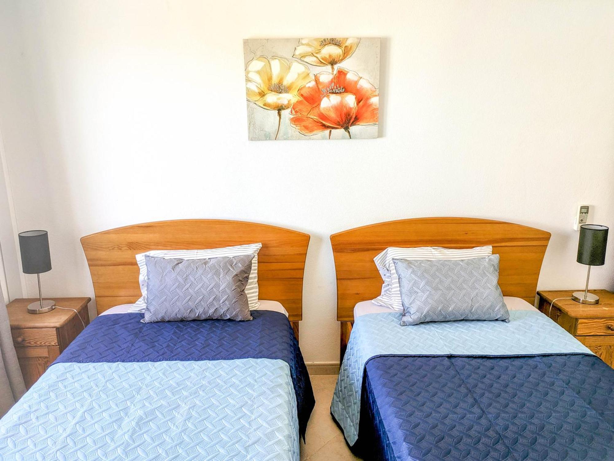 Two Bedroom Apartment - 110M2, Ac, Terrace, Wi-Fi لاغوس المظهر الخارجي الصورة